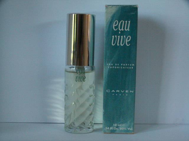 Carven-eauvivevapo.jpg