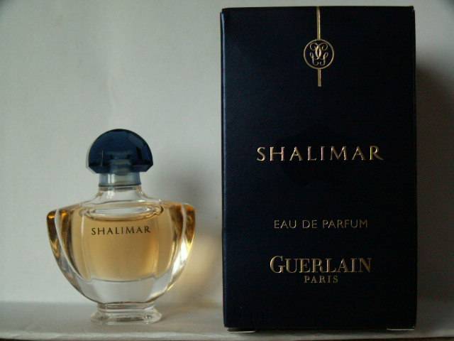 Guerlain-shalimarcarre.jpg