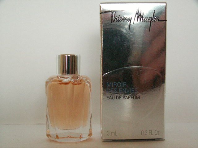 Mugler-miroirdesenvies.jpg