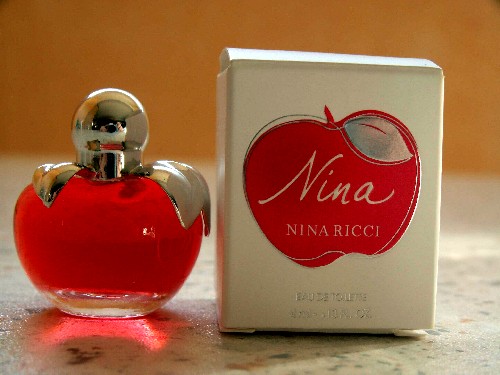 Ricci-ninapommerouge.jpg