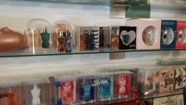 Vitrine 54