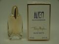 Mugler-alienextraordinaire.jpg